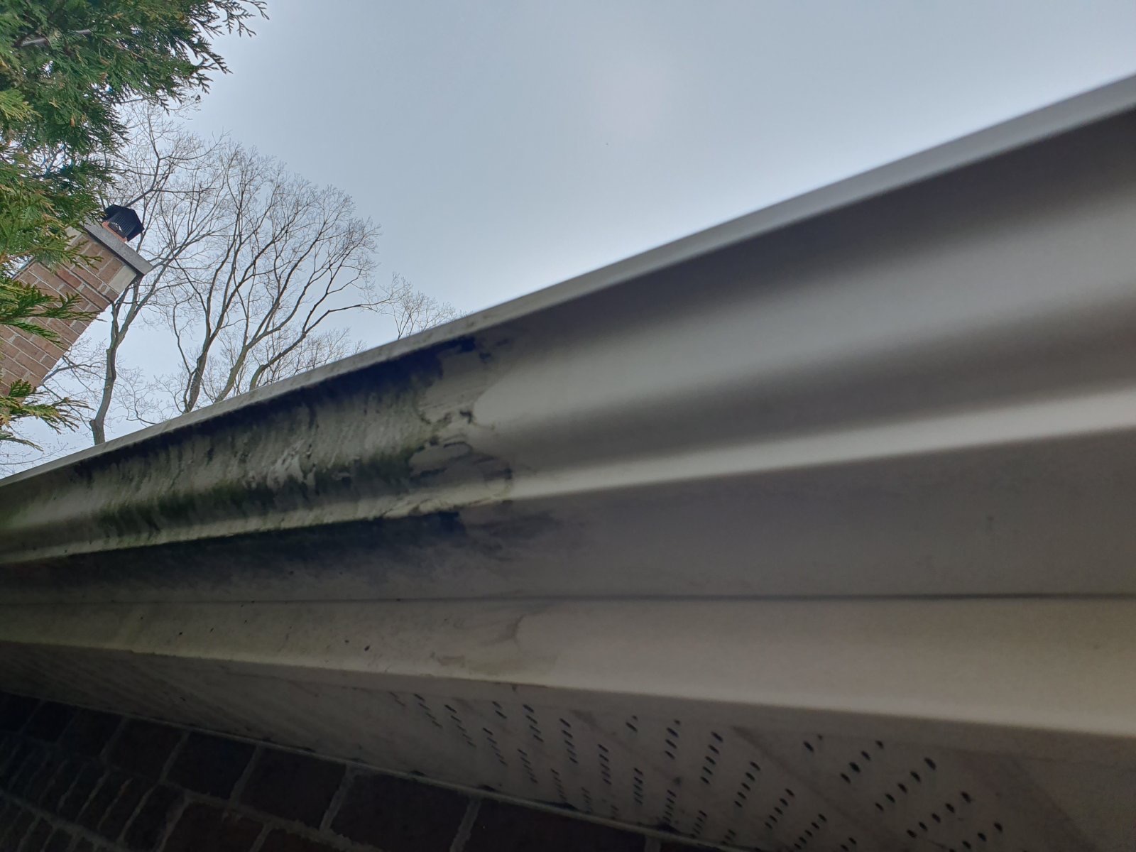 mississauga eavestrough repair
